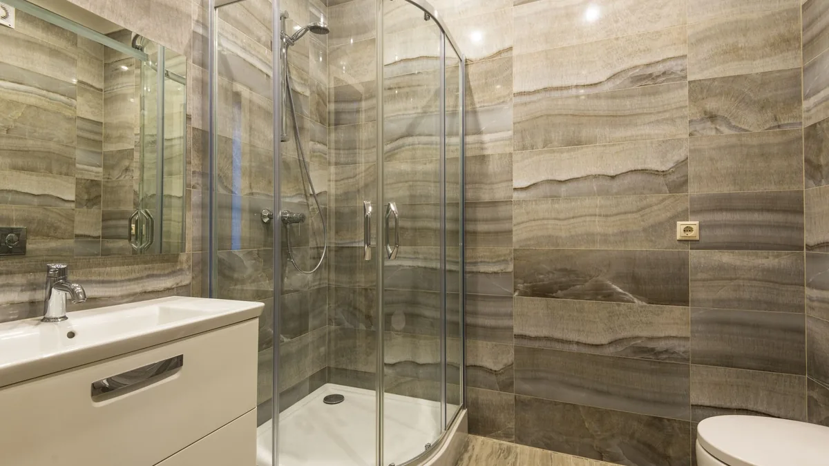 New tiled shower in Des Moines, IA
